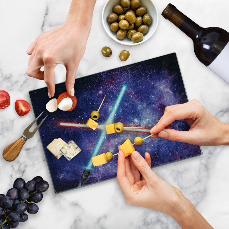 Planche à découper Ambesonne Galaxy en verre trempé à thème mauve et noir