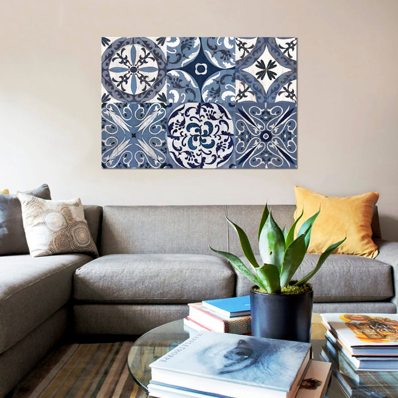 «Indigo & Cream Series: Downtown Oxford Coastline», impression sur toile, H 16 po x l 24 po x P 1 po, Blanc