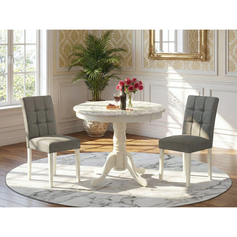 L'ensemble de 3 tables de cuisine comprend une table en bois et 2 chaises individuelles en tissu de polyester gris platine avec dossier élégant - finition lin blanc