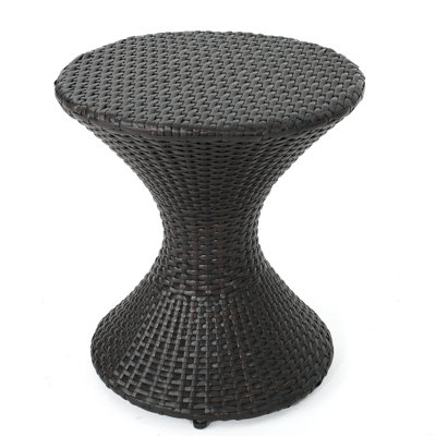 Table d'appoint d'extérieur en osier de 16 pouces Hourgla
