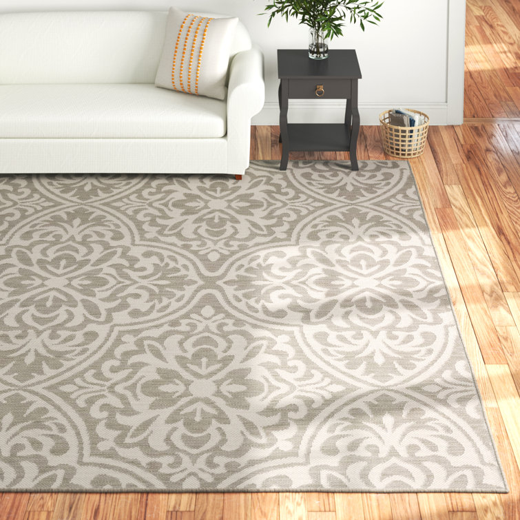 Anne Damask Gray/Ivory Indoor / Outdoor Area Rug