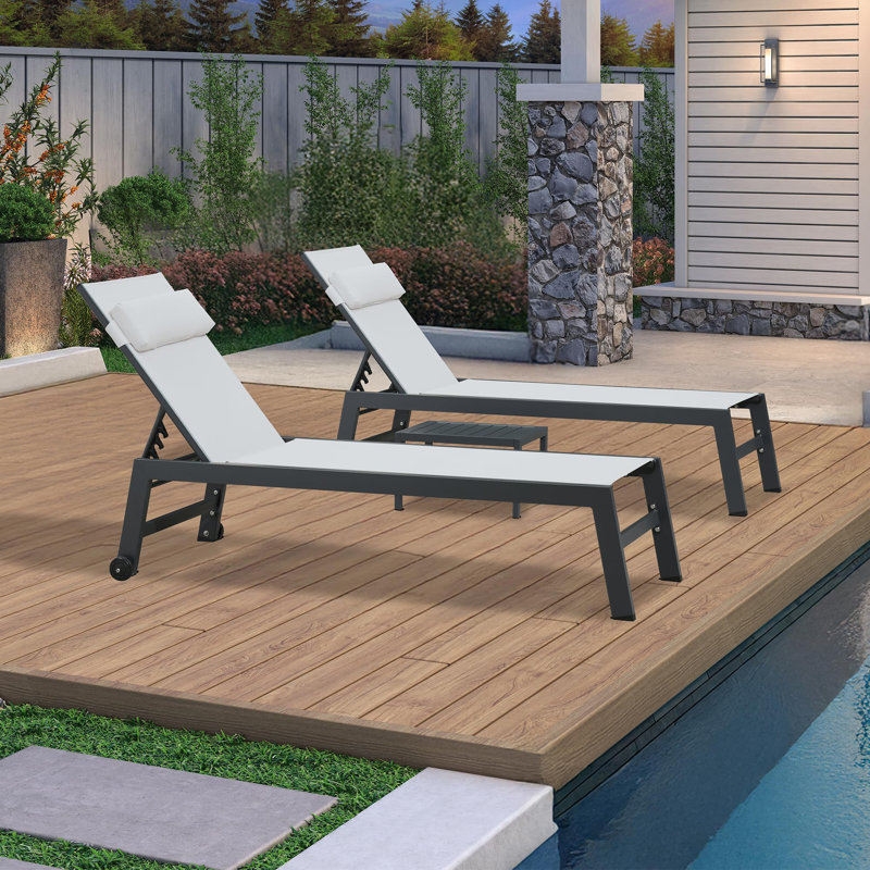 Ensemble de chaise longue de patio en aluminium 3 pièces Shiner, Blanc