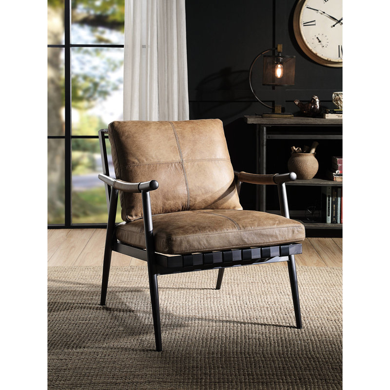 Fauteuil de luxe en cuir - Pieds en châtaignier et en métal pour des sièges élégants