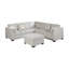 Canapé d'angle en velours côtelé beige en forme de L avec accoudoirs, coussins et pouf de cocktail