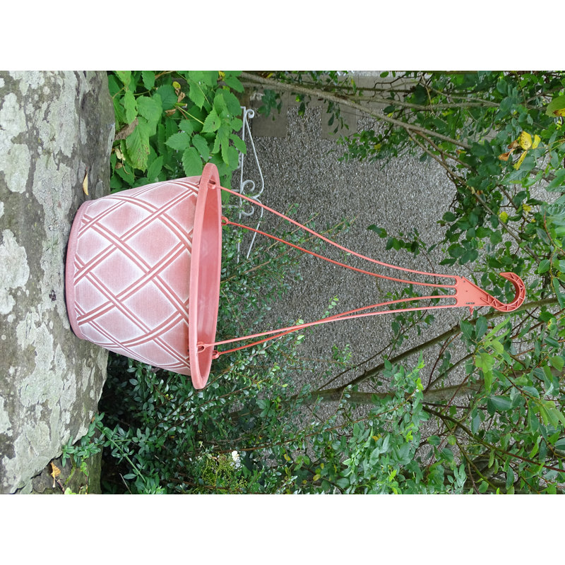 Beaverton Hanging Planter