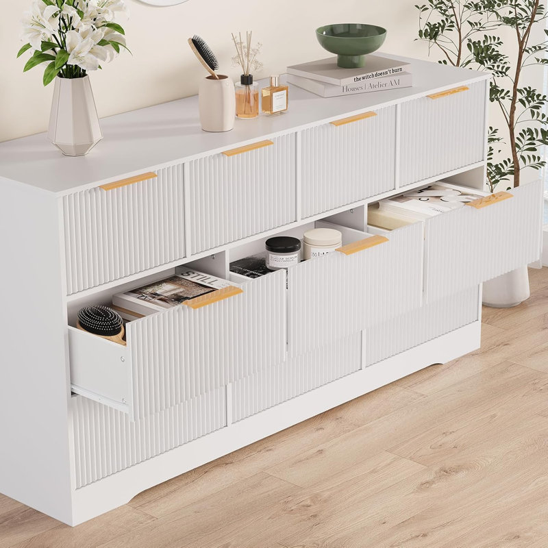 Commode cannelée 55 po avec poignées dorées, organisateur double à 10 tiroirs, commode longue moderne, Blanc