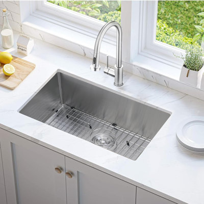 Évier de cuisine 32 "en acier inoxydable de calibre 18
