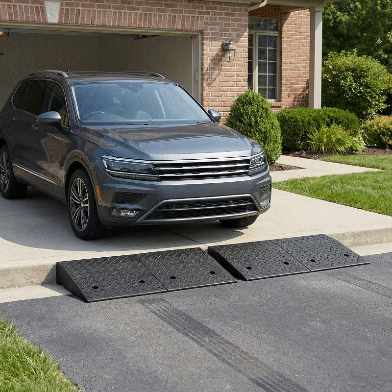 Rampe de bordure en caoutchouc, rampe d'allée de seuil robuste de 6,3 po pour garage, H 6,3 po x l 38,6 po x P 19,6 po