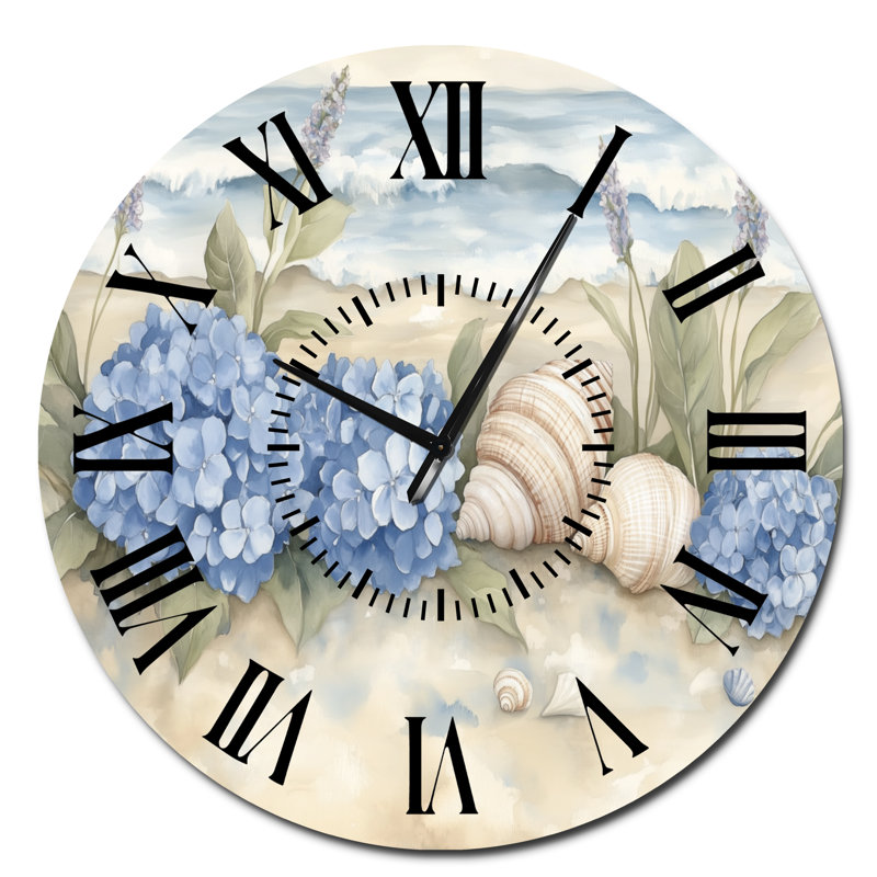 Hydrangeas by the Shore - Horloge murale en métal Coastal, Surdimensionné