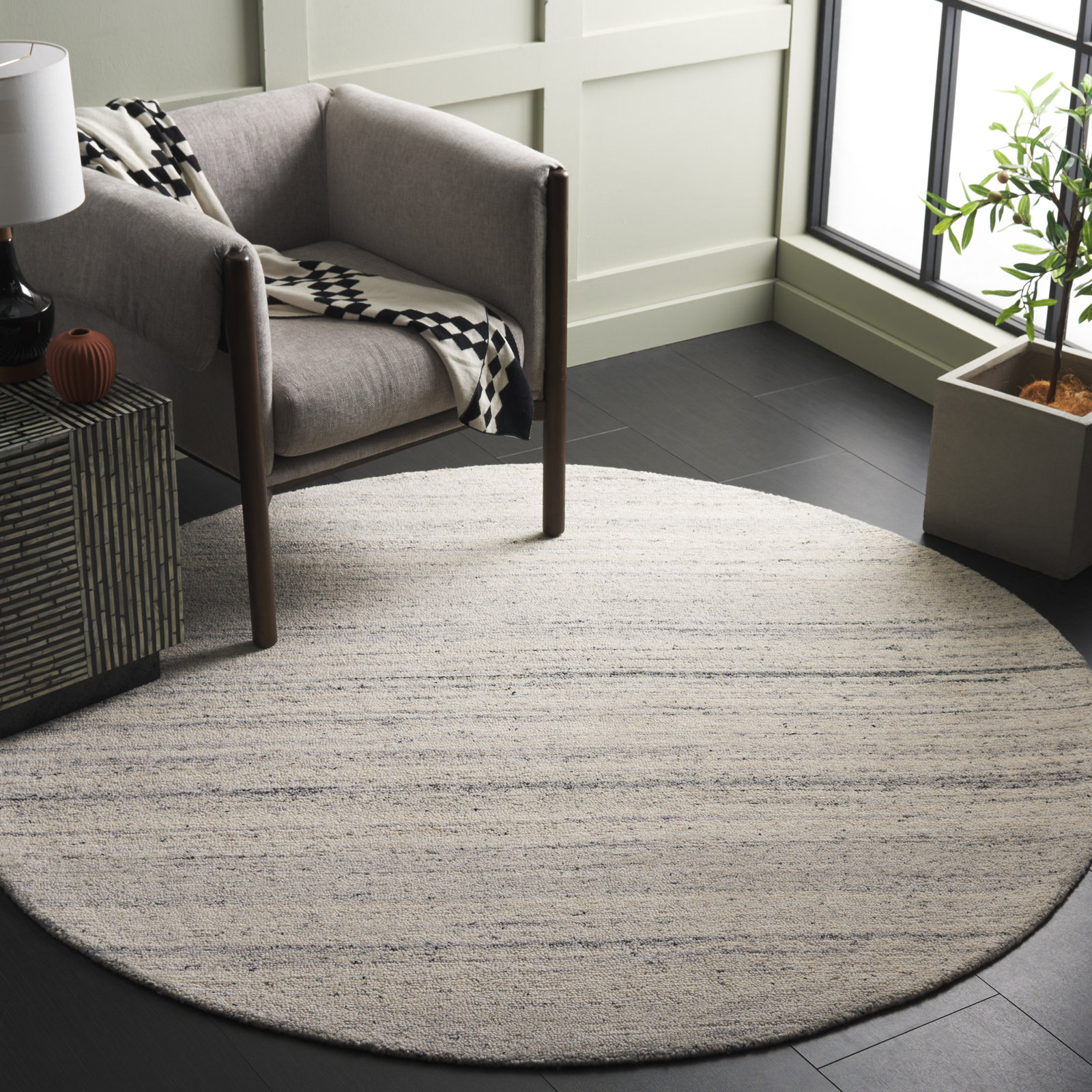 Gray Hand-Woven Striped Wool Rug, Round 6'