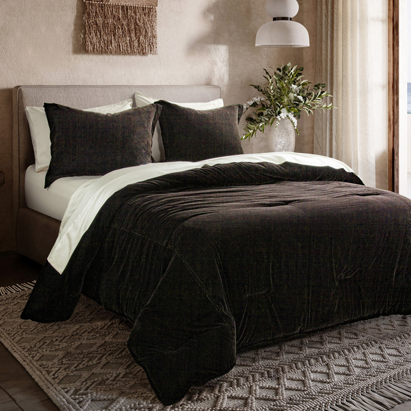 Ensemble d'édredon décontracté en velours Estelle, Édredon pour très grand lit + 2 taies décorativ, Brun