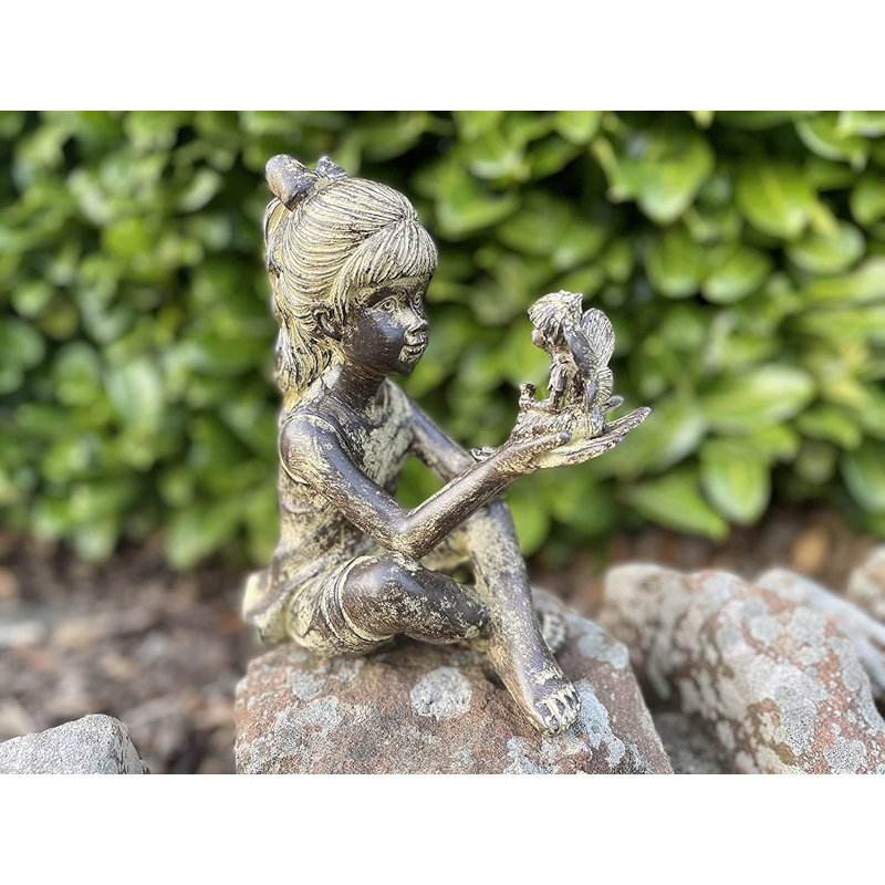 Rothschild Plastic Garden Statue