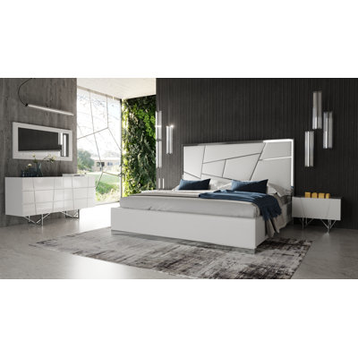 Giaan Modern White Bonded Leather Bedroom Set