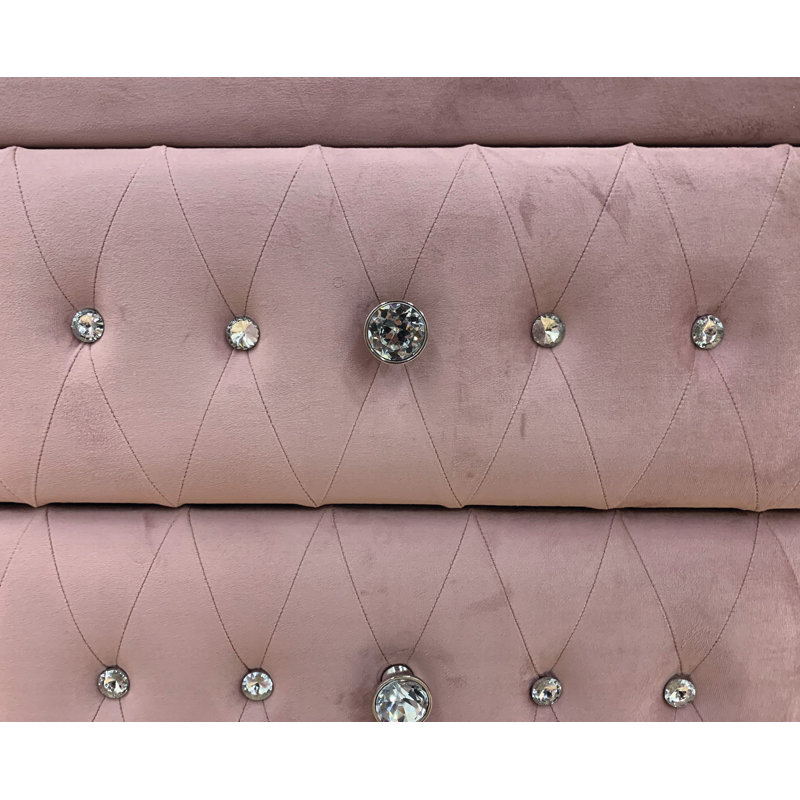 Commode en tissu rose de style moderne