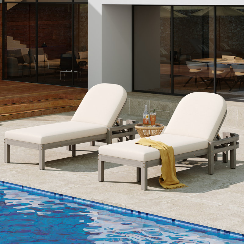 Ensemble de 2 chaises longues d'extérieur, dossier réglable à 5 positions, bois massif, contour arqué, contemporain, bord de piscine