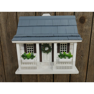 Classic Series Lakeshore Cottage 7.85 in x 8.65 in x 6.3 in Birdhouse
