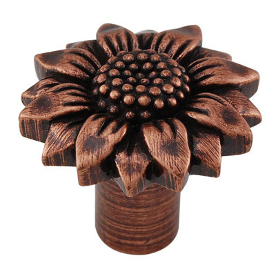 Carlotta Flower Novelty Knob