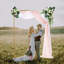 Fond de mariage avec housses-97850302-97892796