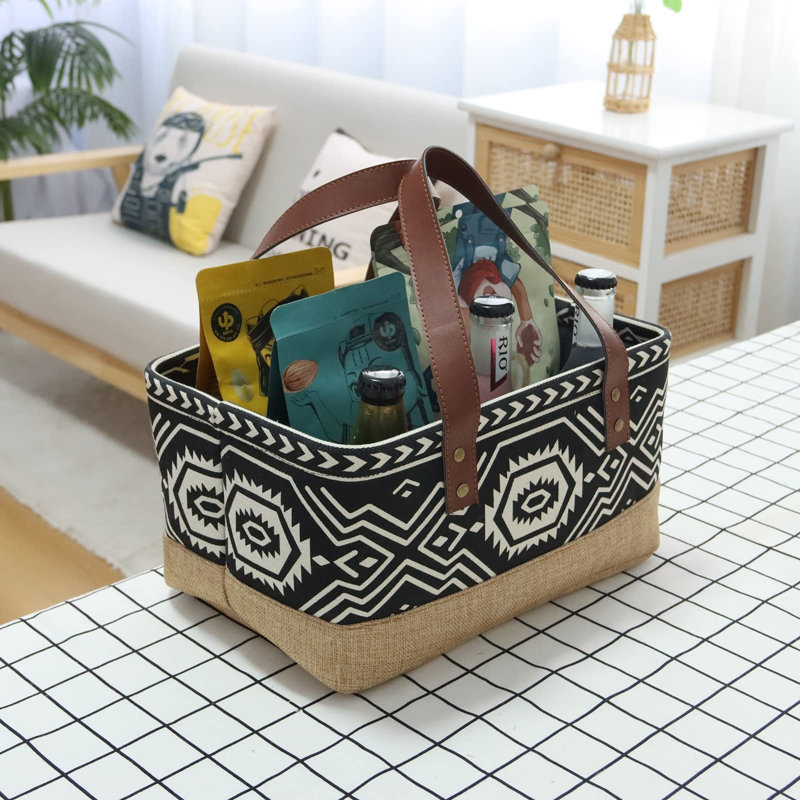 Petit panier pique-nique rectangulaire en toile avec motif noir et blanc