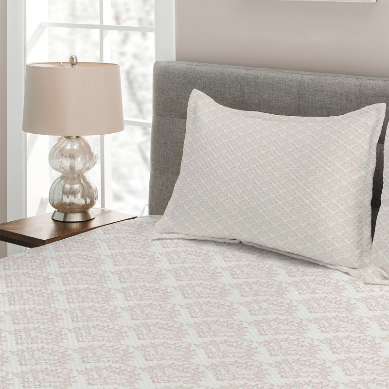 Polyester Damask Coverlet, King Bedspread + 2 Shams