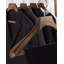 Cintre pour femme en bois massif-103435339