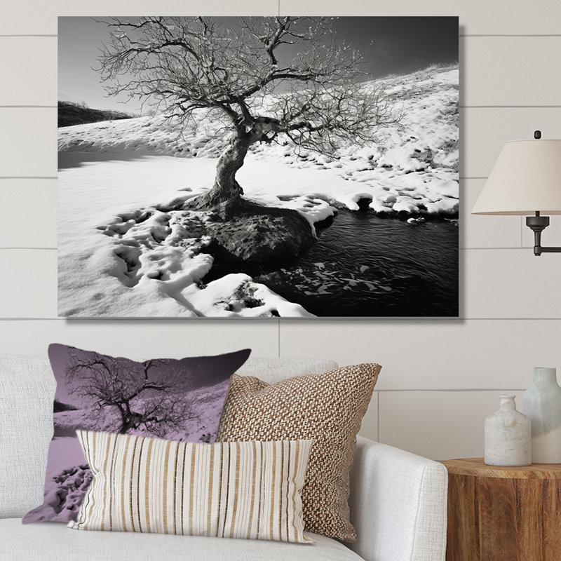 Arbre de solitude noir et blanc en hiver - Paysage d'hiver, art mural salon, 24" H x 32" W, Toile tendue
