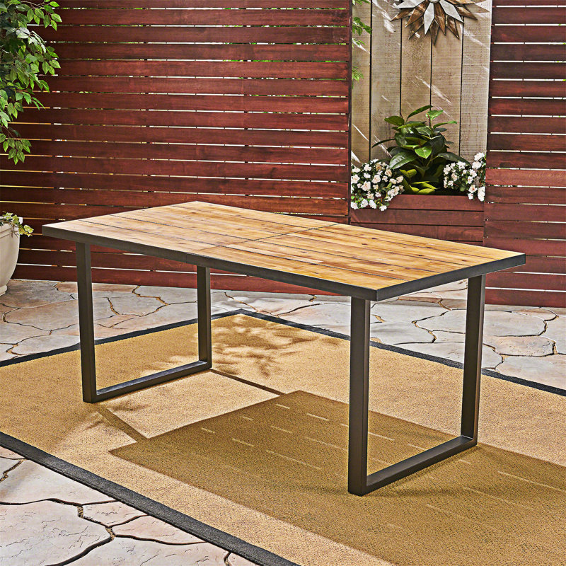 Table de salle à manger d'extérieur