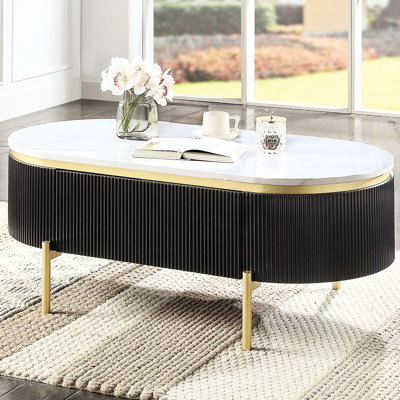 Table basse glamour en noyer foncé avec faux marbre blanc et table à compartiments dissimulés: noyer, marbre