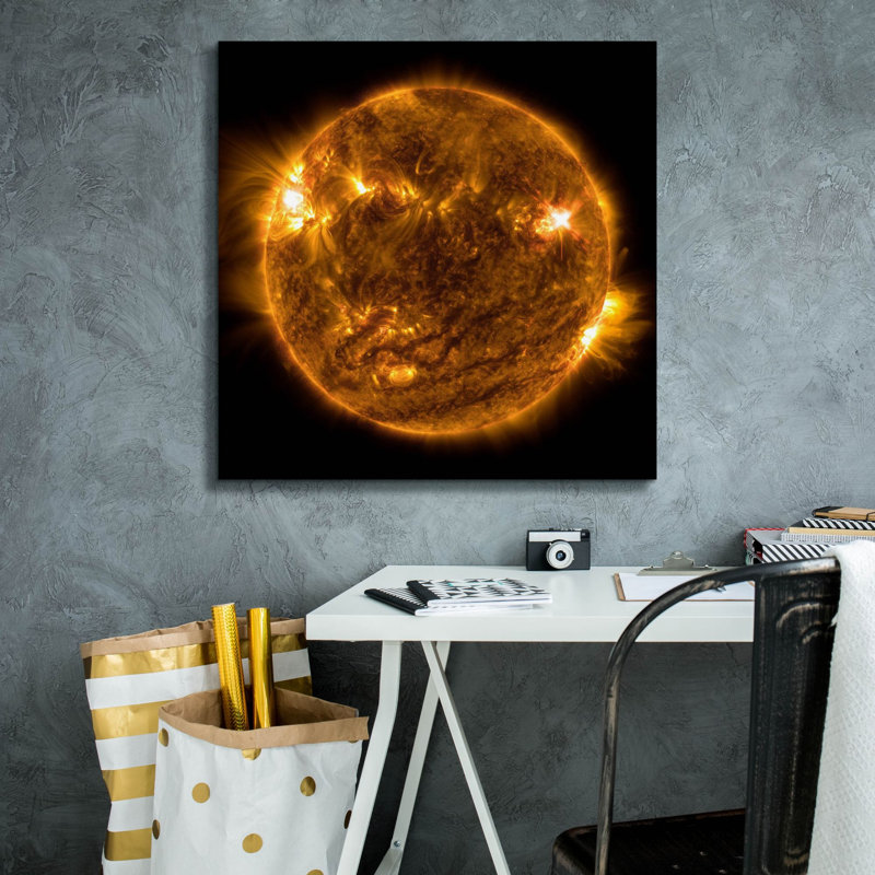 «The Sun» par Epic Portfolio, art mural sur toile, H 26 po x l 26 po x P 1,5 po