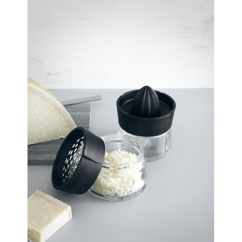 Grand Cru Grater, Black/Clear, H: 1.6"