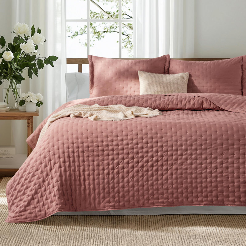 Bedsure Quilt Set - Ultra Soft Quilt Bedding Set for Pink Bedroom Decor, Lightweight Comforter with 1 Pillow Sham, Coverlet 68x86 Inch