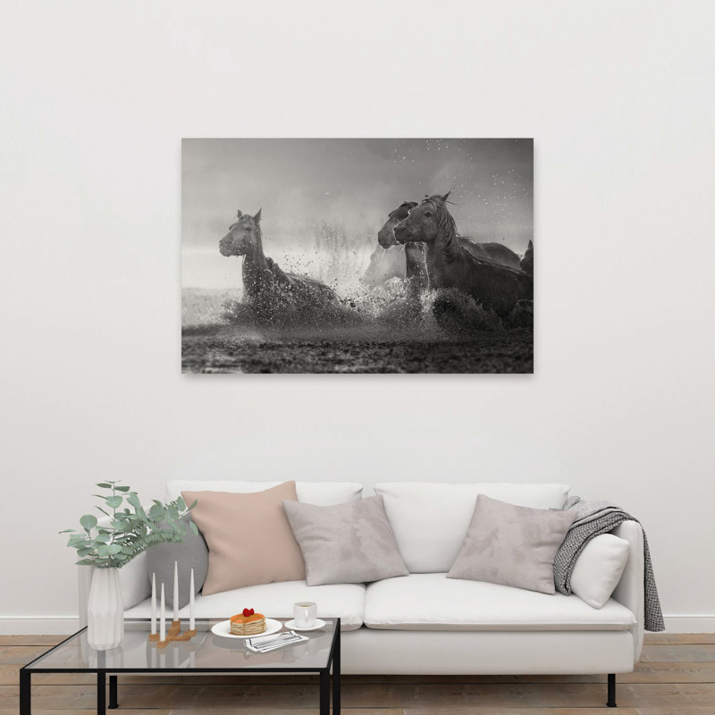 «Wild Horses In Motion Contemporary», reproduction d'art murale, H 40 po x l 60 po