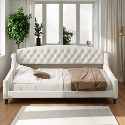 Full Tufted Button Daybed