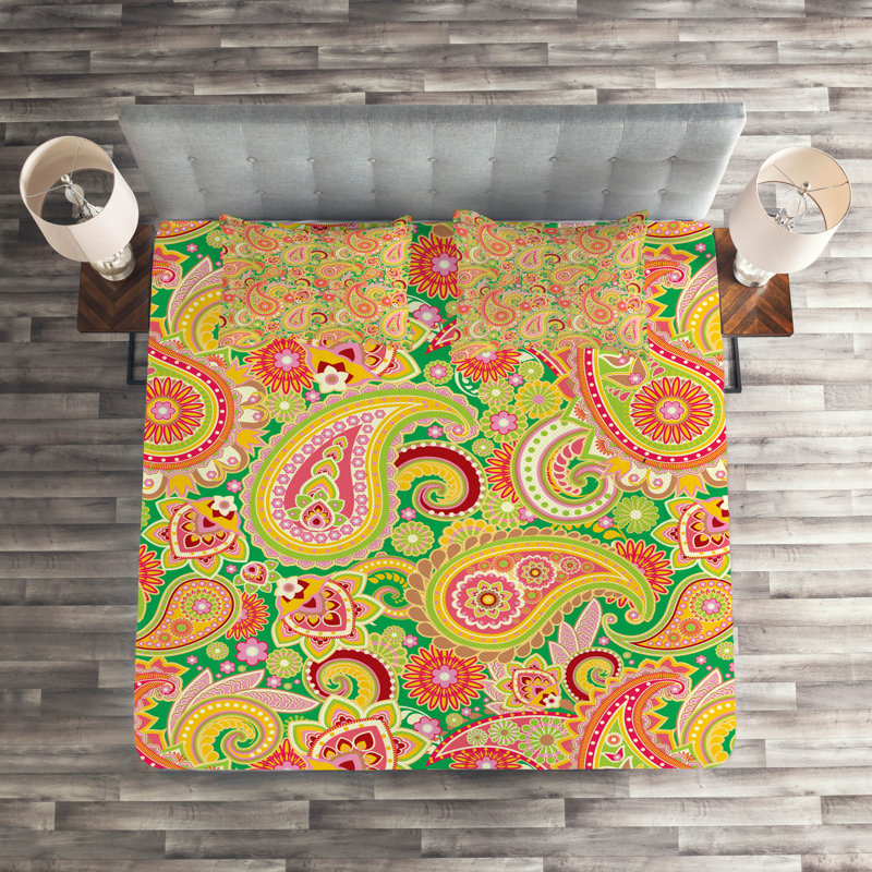 Traditional Polyester Paisley Coverlet