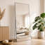 Grand miroir de salle de bain arqué, miroir de meuble-lavabo pleine longueur avec support, miroir de plancher autoportant et miroir mural pour salle de bain, chambre à coucher et vestiaire-447811679