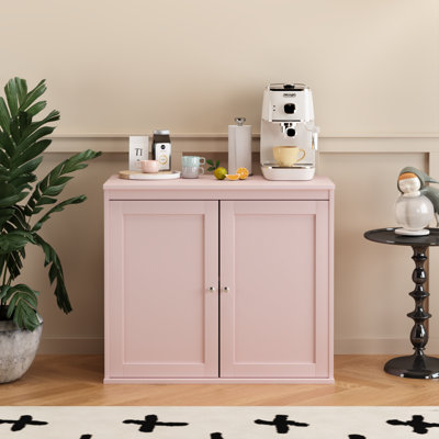 Buffet de cuisine à double porte, meuble-bar avec étagères ajustables, idéal pour la salle à manger, le salon ou l'entrée. Dimensions : 75 x 35 x 65 cm. Fabriqué en MDF rose pâle. Meuble de rangement polyvalent pour plusieurs pièces.