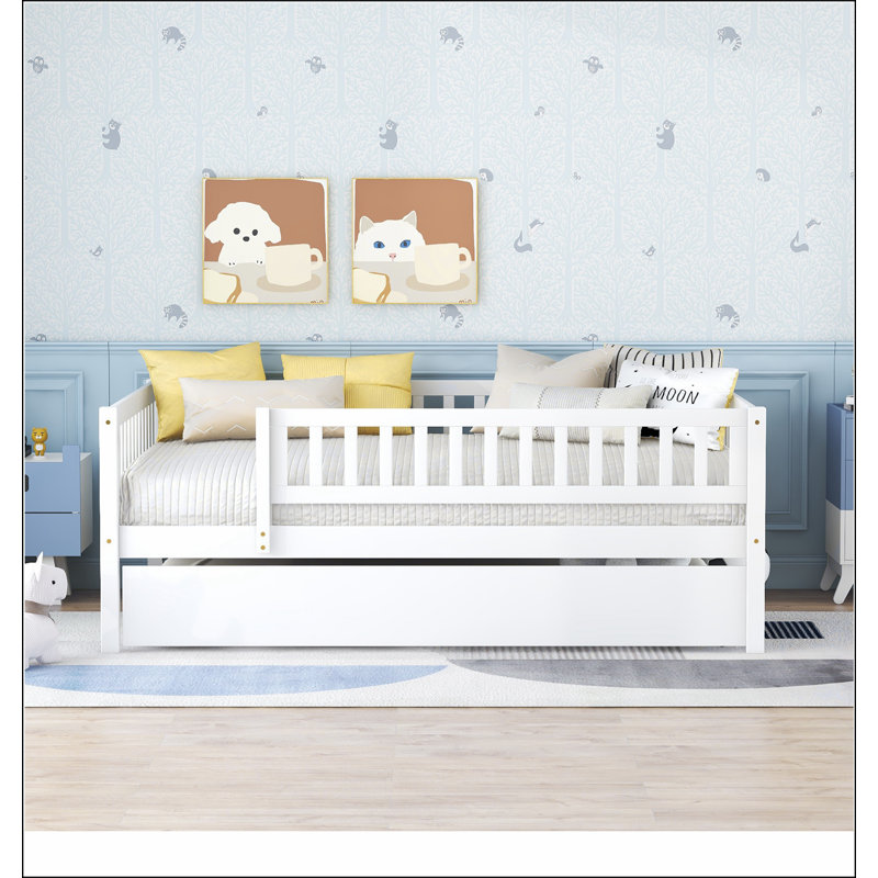 Wood Daybed with Trundle and Fence Guardrails, Full, White