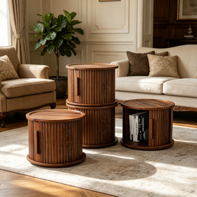 Table d'appoint cannelée ronde avec porte coulissante et rangement, disponible en 2 configurations de hauteur (à un niveau / empilable à deux niveaux), armoire de chevet cylindrique noyer-grain pour la chambre à coucher ou le salon