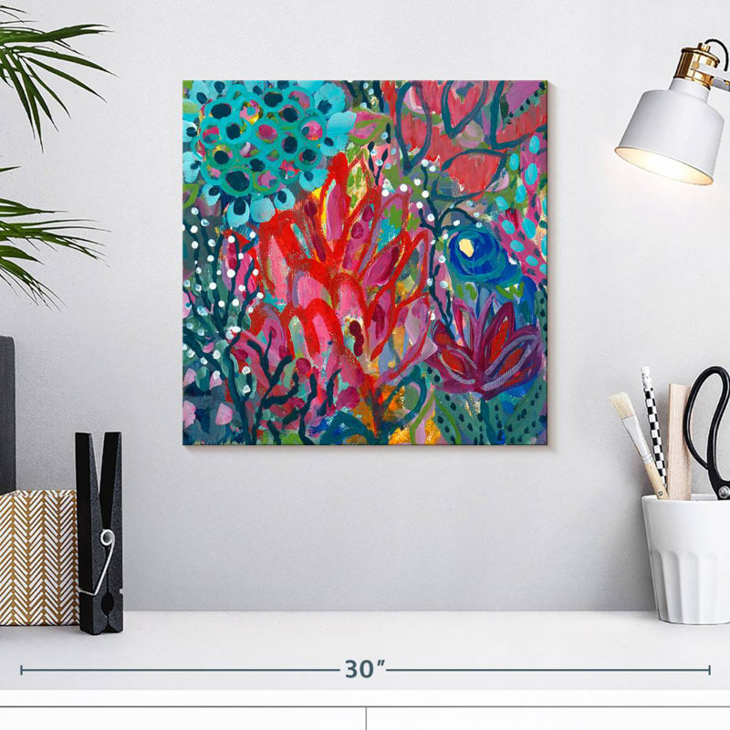 Avery Prana, 16" H x 16" W