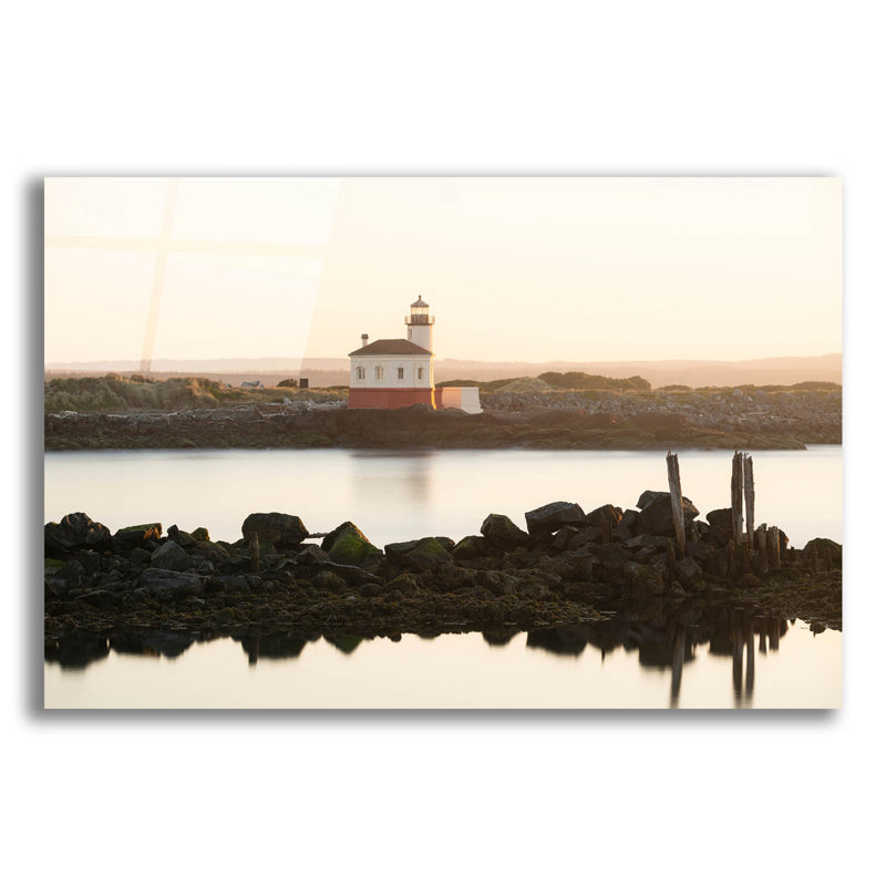 «Coquille River Lighthouse» par Richard Wong, art mural en verre acrylique, H 16 po x l 24 po x P 0,2 po