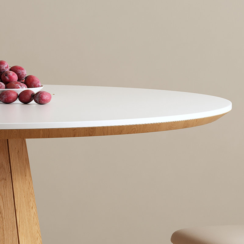 Table de salle à manger en bois massif de style nordique Niranjan, H 29,5 po x L 47,2 po x l 47,2 po