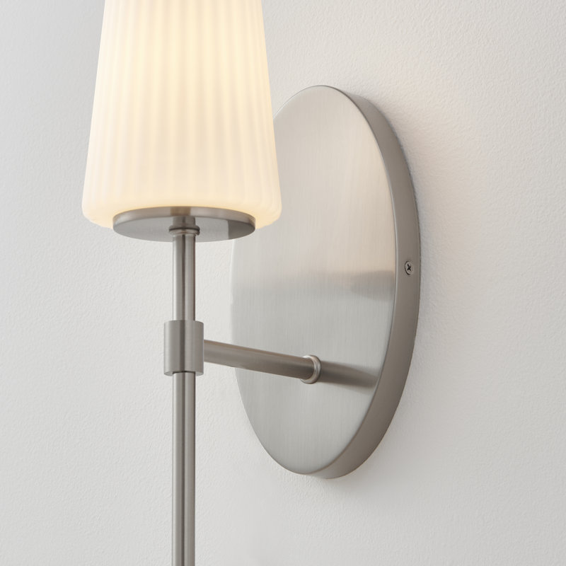 Applique murale en verre blanc givré à 1 lumière, Nickel brossé