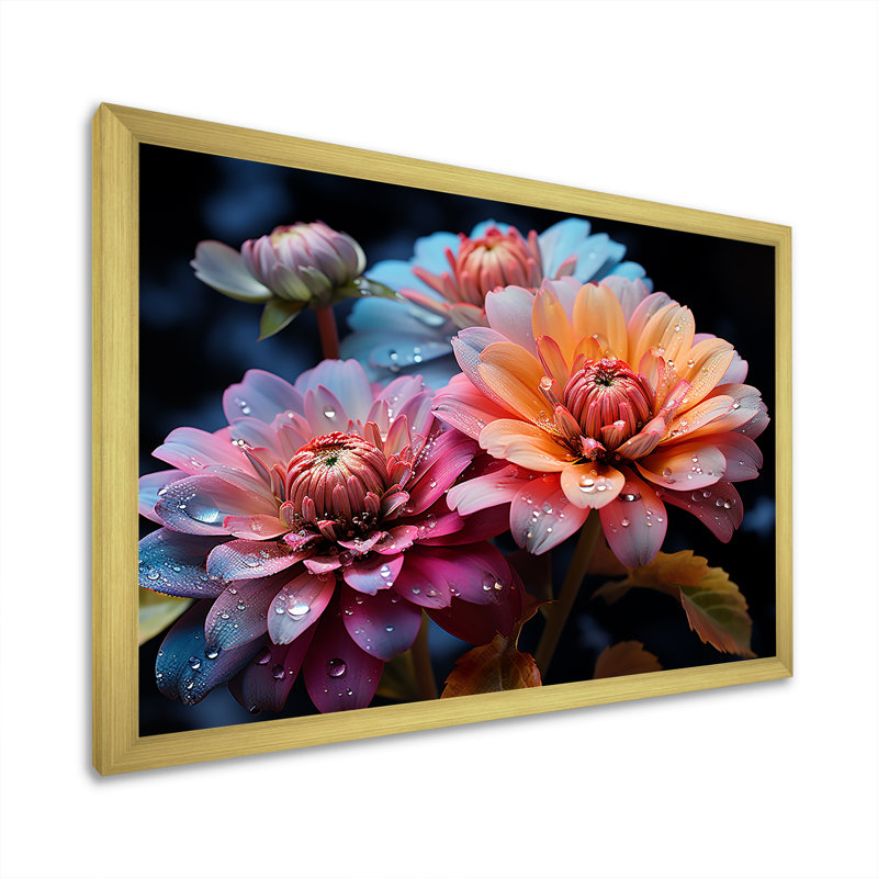 «Zinnias Illuminated By Moonlight II», reproduction sur toile, H 30 po x l 40 po x P 1,5 po, Cadre doré simple