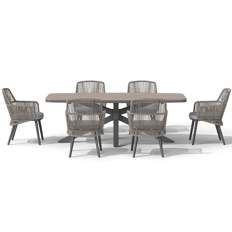 Outdoor 6-person Dining Set With Cushions