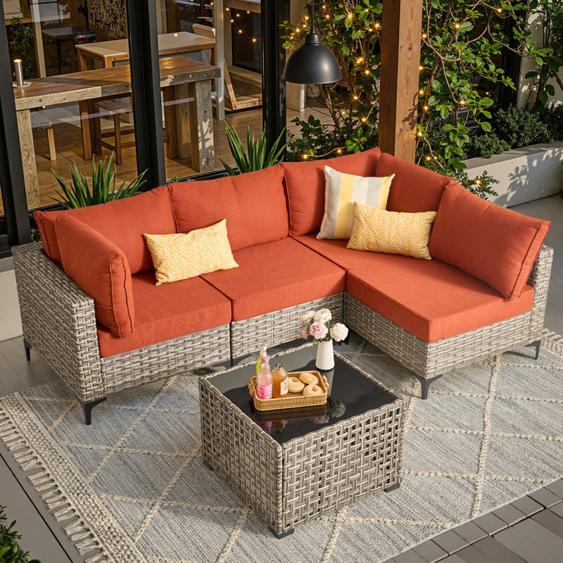 Ensemble de meubles de jardin d'extérieur 5 pièces avec canapé modulaire en osier et table basse éclairée Sorella, ensemble de conversation de patio moderne pour porche, terrasse et cour arrière