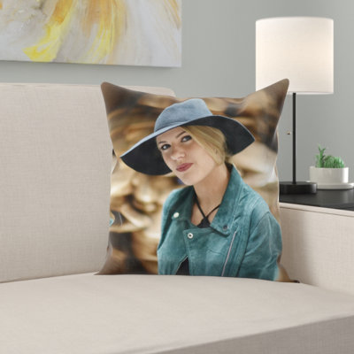 Coussin décoratif en femme portrait
