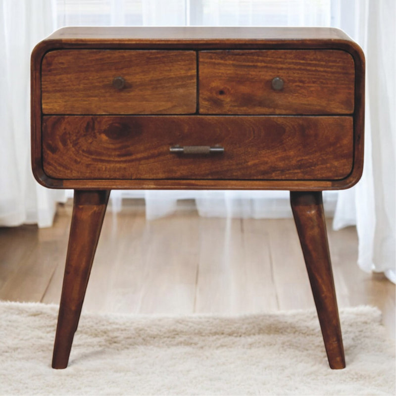 Table de chevet Avora en bois massif, 3 tiroirs, châtaignier, brun foncé