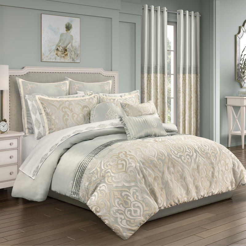 CALMFIELD COMFORTER SET, King Comforter + 2 King Pillow Shams