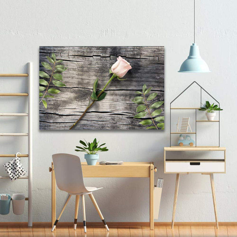 Fleur rose "Rose rose sur une table en bois Scenic Ultra" sur toile, H 32 po x l 48 po