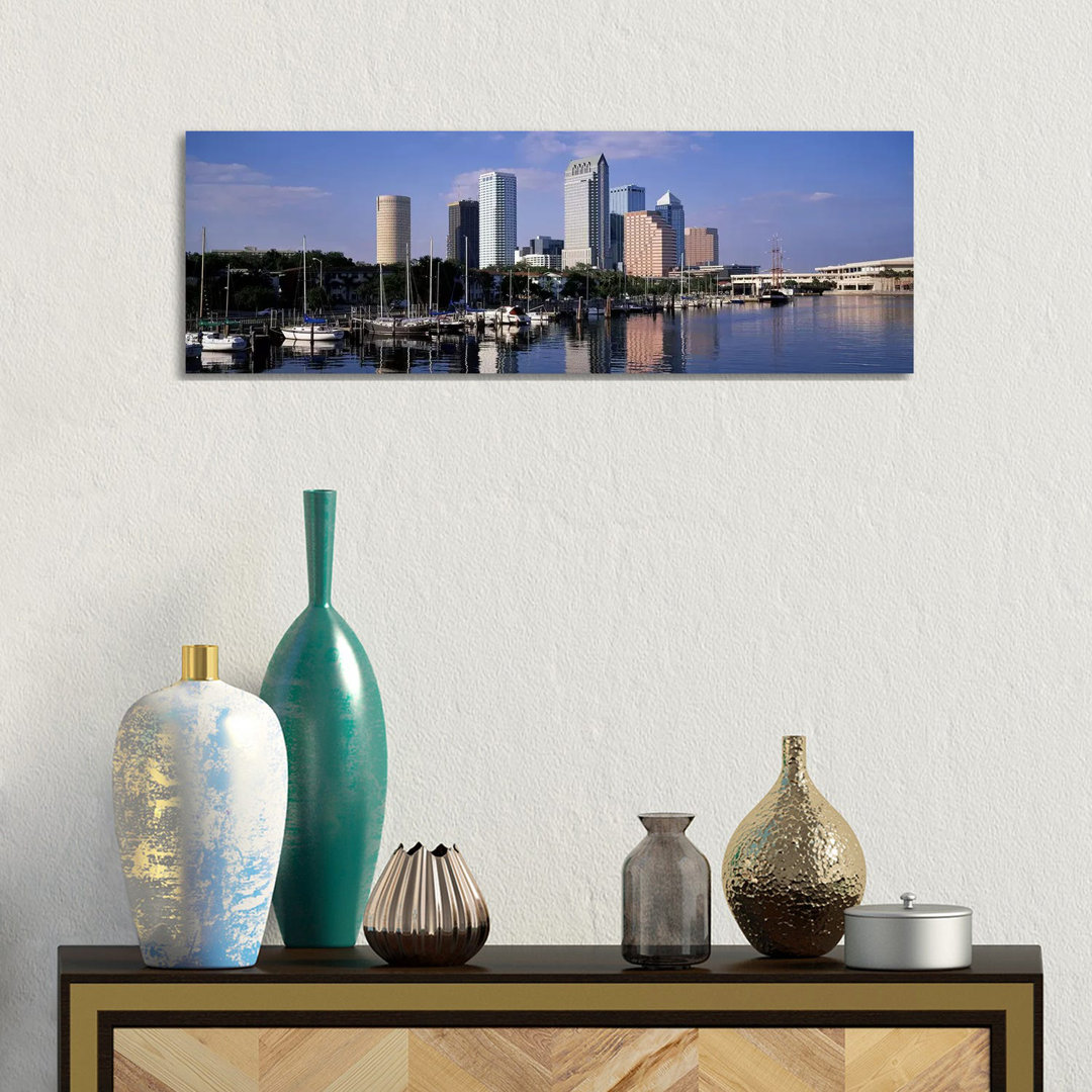 Tampa, Florida, USA von Panoramic Images - Galerie-verpackte Leinwand Giclée